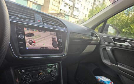 Volkswagen Tiguan II, 2017 год, 1 950 000 рублей, 8 фотография