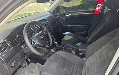 Volkswagen Tiguan II, 2017 год, 1 950 000 рублей, 13 фотография