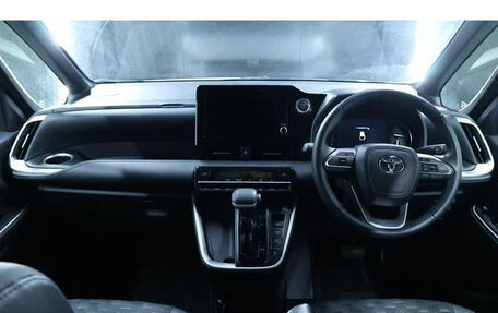 Toyota Voxy, 2022 год, 3 200 060 рублей, 12 фотография