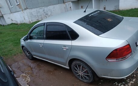 Volkswagen Polo VI (EU Market), 2012 год, 450 000 рублей, 10 фотография