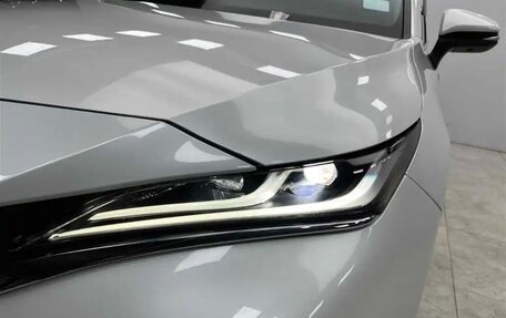 Toyota Harrier, 2022 год, 2 980 000 рублей, 6 фотография