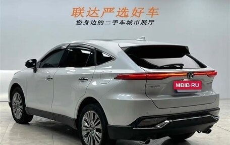 Toyota Harrier, 2022 год, 2 980 000 рублей, 4 фотография