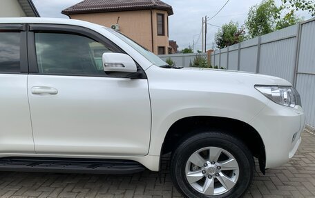 Toyota Land Cruiser Prado 150 рестайлинг 2, 2021 год, 6 050 000 рублей, 10 фотография