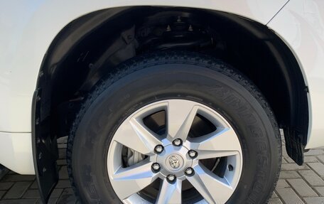 Toyota Land Cruiser Prado 150 рестайлинг 2, 2021 год, 6 050 000 рублей, 16 фотография