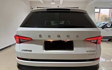 Skoda Kodiaq I, 2021 год, 2 699 000 рублей, 5 фотография