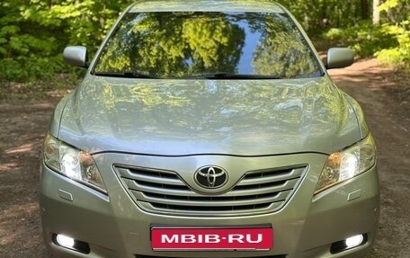 Toyota Camry, 2007 год, 1 090 000 рублей, 1 фотография