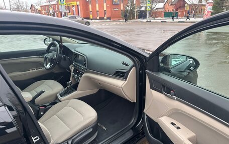 Hyundai Elantra VI рестайлинг, 2019 год, 1 650 000 рублей, 7 фотография