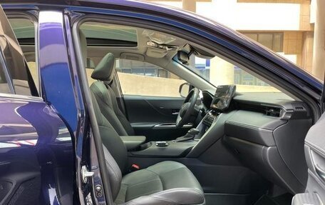 Toyota Harrier, 2022 год, 2 880 100 рублей, 10 фотография