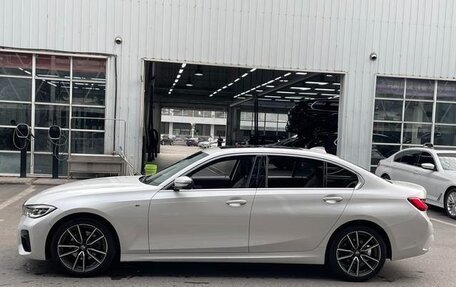 BMW 3 серия, 2021 год, 2 575 900 рублей, 7 фотография