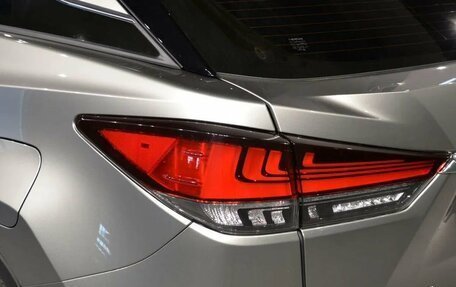 Lexus RX IV рестайлинг, 2020 год, 5 600 000 рублей, 9 фотография