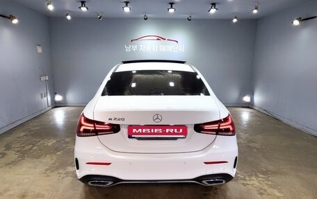 Mercedes-Benz A-Класс, 2022 год, 2 750 000 рублей, 5 фотография