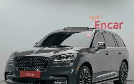 Lincoln Aviator II, 2020 год, 4 150 000 рублей, 3 фотография