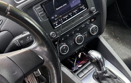 Volkswagen Jetta VI, 2012 год, 1 200 000 рублей, 14 фотография