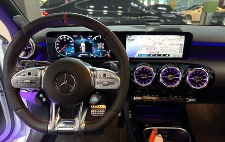 Mercedes-Benz A-Класс AMG, 2022 год, 3 967 000 рублей, 6 фотография