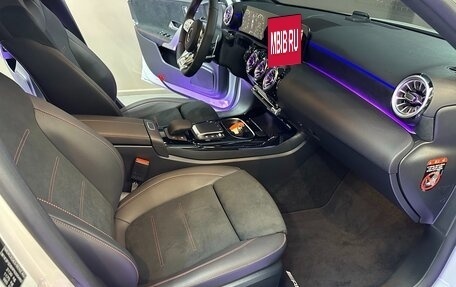 Mercedes-Benz A-Класс AMG, 2022 год, 3 967 000 рублей, 15 фотография