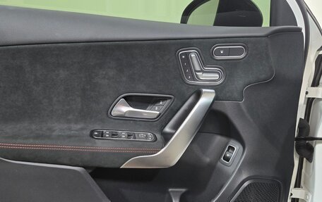 Mercedes-Benz A-Класс AMG, 2022 год, 3 650 000 рублей, 13 фотография