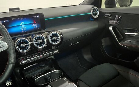 Mercedes-Benz A-Класс AMG, 2022 год, 3 650 000 рублей, 8 фотография