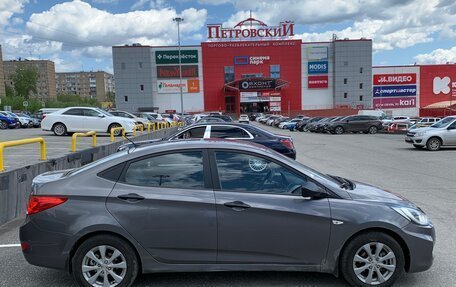 Hyundai Solaris II рестайлинг, 2011 год, 500 000 рублей, 6 фотография