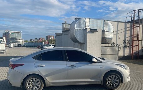 Hyundai Solaris II рестайлинг, 2018 год, 1 050 000 рублей, 6 фотография