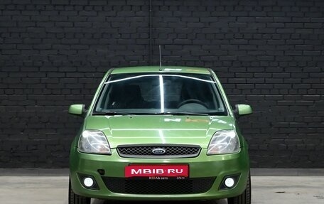 Ford Fiesta, 2006 год, 330 000 рублей, 2 фотография