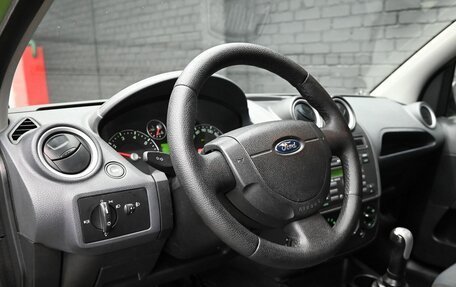 Ford Fiesta, 2006 год, 330 000 рублей, 13 фотография