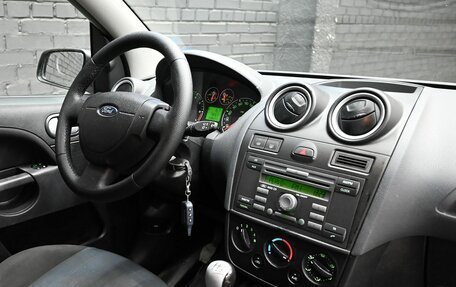 Ford Fiesta, 2006 год, 330 000 рублей, 12 фотография