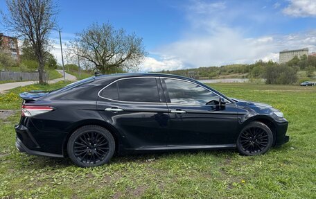 Toyota Camry, 2019 год, 3 310 000 рублей, 3 фотография