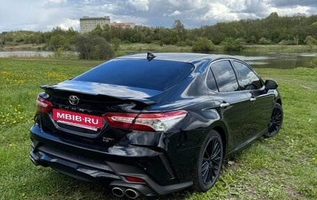 Toyota Camry, 2019 год, 3 310 000 рублей, 2 фотография