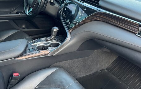 Toyota Camry, 2019 год, 3 310 000 рублей, 9 фотография