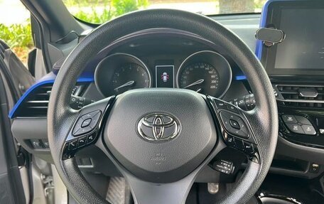 Toyota C-HR I рестайлинг, 2022 год, 1 900 000 рублей, 16 фотография