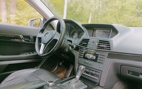 Mercedes-Benz E-Класс, 2013 год, 1 090 000 рублей, 5 фотография
