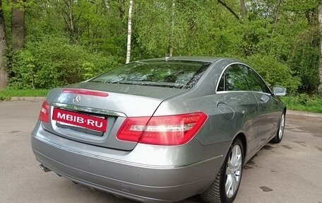 Mercedes-Benz E-Класс, 2013 год, 1 090 000 рублей, 2 фотография