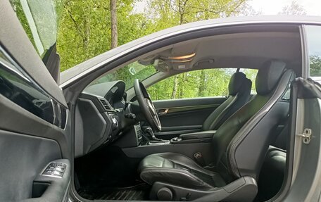 Mercedes-Benz E-Класс, 2013 год, 1 090 000 рублей, 17 фотография