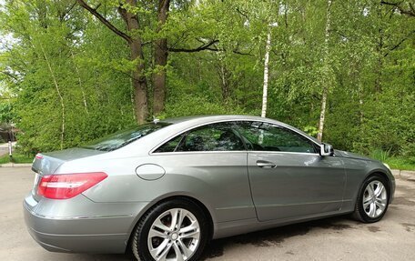 Mercedes-Benz E-Класс, 2013 год, 1 090 000 рублей, 23 фотография