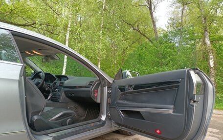 Mercedes-Benz E-Класс, 2013 год, 1 090 000 рублей, 30 фотография