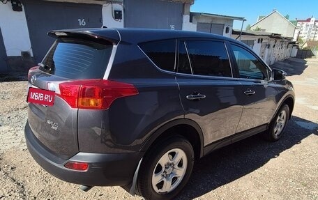 Toyota RAV4, 2015 год, 2 300 000 рублей, 4 фотография