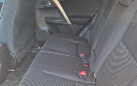 Toyota RAV4, 2015 год, 2 300 000 рублей, 7 фотография
