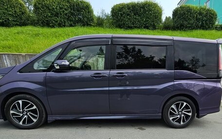 Honda Stepwgn IV, 2017 год, 2 550 000 рублей, 3 фотография