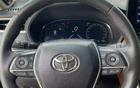 Toyota Venza, 2022 год, 2 950 100 рублей, 14 фотография