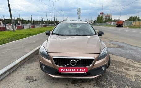 Volvo V40 Cross Country I, 2014 год, 1 040 000 рублей, 16 фотография