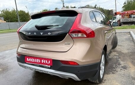 Volvo V40 Cross Country I, 2014 год, 1 040 000 рублей, 13 фотография