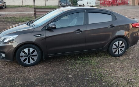 KIA Rio III рестайлинг, 2015 год, 800 000 рублей, 4 фотография