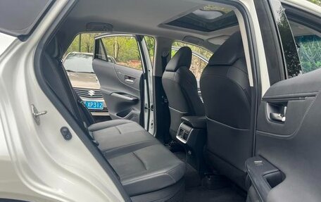 Toyota Venza, 2022 год, 3 050 100 рублей, 15 фотография