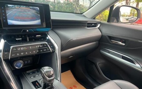 Toyota Venza, 2022 год, 3 050 100 рублей, 23 фотография
