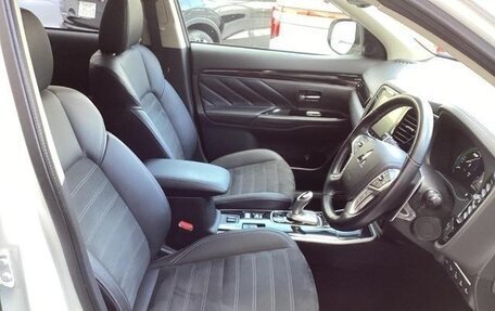 Mitsubishi Outlander III рестайлинг 3, 2020 год, 2 127 027 рублей, 9 фотография