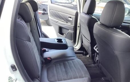 Mitsubishi Outlander III рестайлинг 3, 2020 год, 2 127 027 рублей, 18 фотография