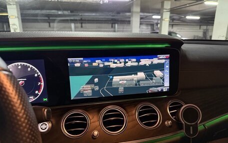 Mercedes-Benz E-Класс, 2018 год, 4 000 000 рублей, 3 фотография