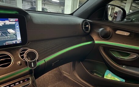Mercedes-Benz E-Класс, 2018 год, 4 000 000 рублей, 2 фотография