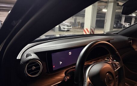 Mercedes-Benz E-Класс, 2018 год, 4 000 000 рублей, 10 фотография