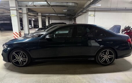 Mercedes-Benz E-Класс, 2018 год, 4 000 000 рублей, 15 фотография